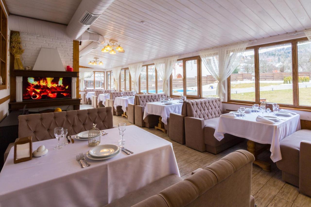 Hotel&Restaurant Premium Club ياريمتشي المظهر الخارجي الصورة